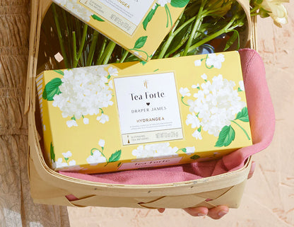 Hydrangea by Draper James Petite Presentation Box | Tea Forte